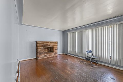 Tiny photo for 8643 S kingston Avenue, Chicago, IL 60617 (MLS # 12503086)
