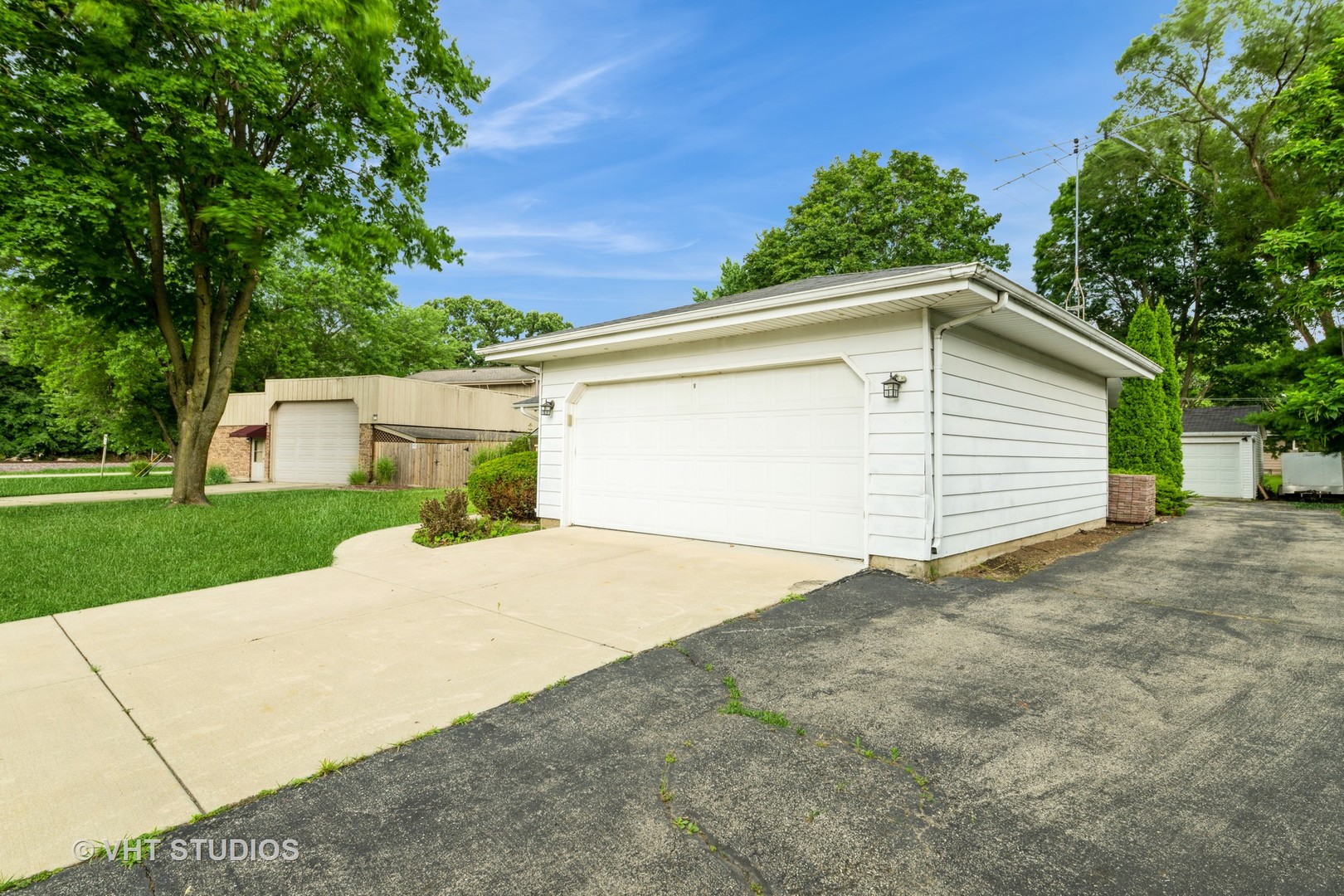 618 Lor Ann Drive
