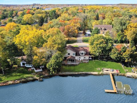 Photo of 5012 W Lake Shore Drive, Wonder Lake, IL 60097 (MLS # 12504370) Photo of 5012 W Lake Shore Drive, Wonder Lake, IL 60097 (MLS # 12504370)