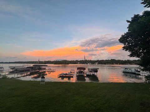 Tiny photo for 5012 W Lake Shore Drive, Wonder Lake, IL 60097 (MLS # 12504370)