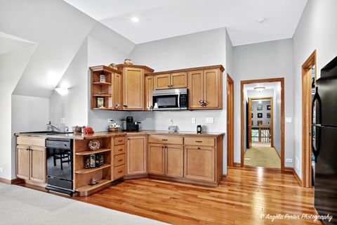 Tiny photo for 5012 W Lake Shore Drive, Wonder Lake, IL 60097 (MLS # 12504370)