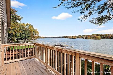Tiny photo for 5012 W Lake Shore Drive, Wonder Lake, IL 60097 (MLS # 12504370)