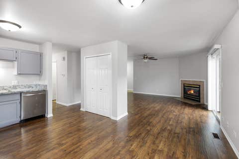 Tiny photo for 695 Dean Drive #G, South Elgin, IL 60177 (MLS # 12726992)