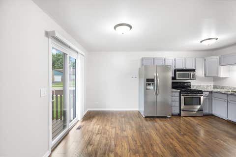 Tiny photo for 695 Dean Drive #G, South Elgin, IL 60177 (MLS # 12726992)