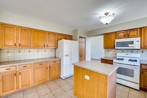 Tiny photo for 2328 Lexington Lane, Naperville, IL 60540 (MLS # 12502997)