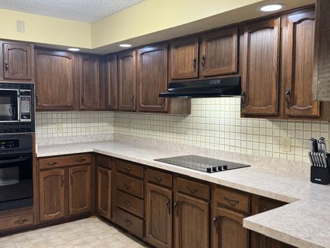 Tiny photo for 25 Crystal Court #D1, Pontiac, IL 61764 (MLS # 12537096)