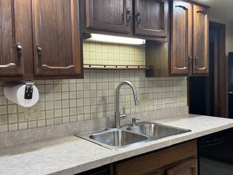 Tiny photo for 25 Crystal Court #D1, Pontiac, IL 61764 (MLS # 12537096)