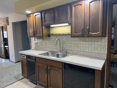 Tiny photo for 25 Crystal Court #D1, Pontiac, IL 61764 (MLS # 12537096)