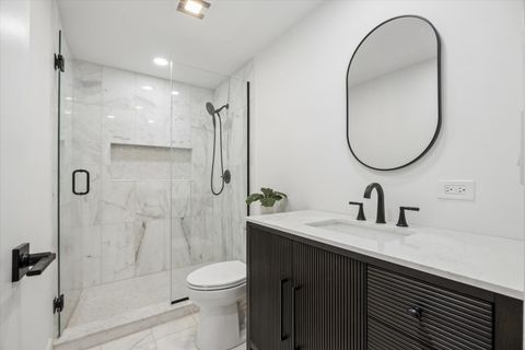 Tiny photo for 33 Chestnut Avenue, Clarendon Hills, IL 60514 (MLS # 12653991)