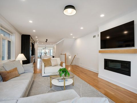 Tiny photo for 2044 W Rice Street #1, Chicago, IL 60622 (MLS # 12604881)