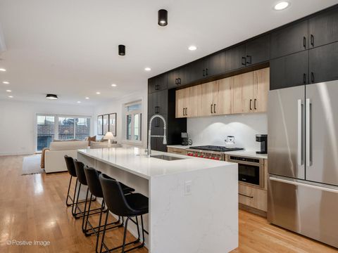 Tiny photo for 2044 W Rice Street #1, Chicago, IL 60622 (MLS # 12604881)