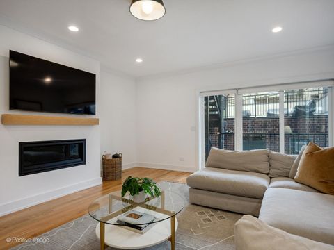 Tiny photo for 2044 W Rice Street #1, Chicago, IL 60622 (MLS # 12604881)