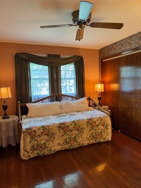 Tiny photo for 1014 N Elmhurst Road, Prospect Heights, IL 60070 (MLS # 12504817)