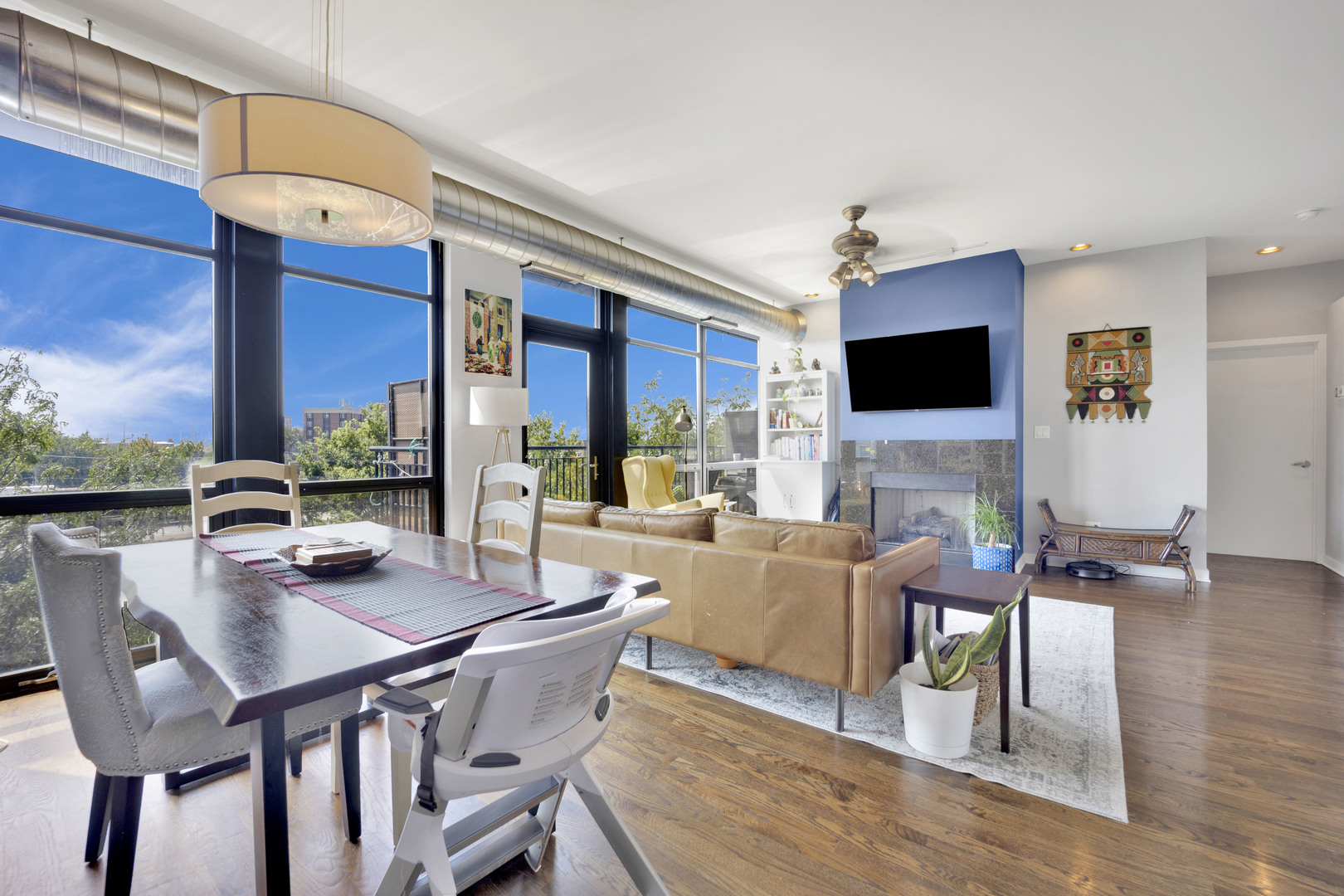 1111 W 15th Street 409