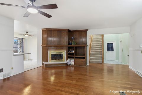 Tiny photo for 33639 N Greentree Road, Grayslake, IL 60030 (MLS # 12544919)