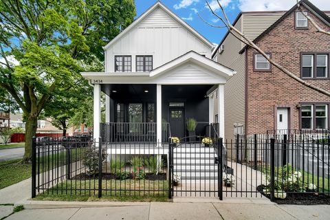 Photo of 3434 W Palmer Street, Chicago, IL 60647 (MLS # 12462629)