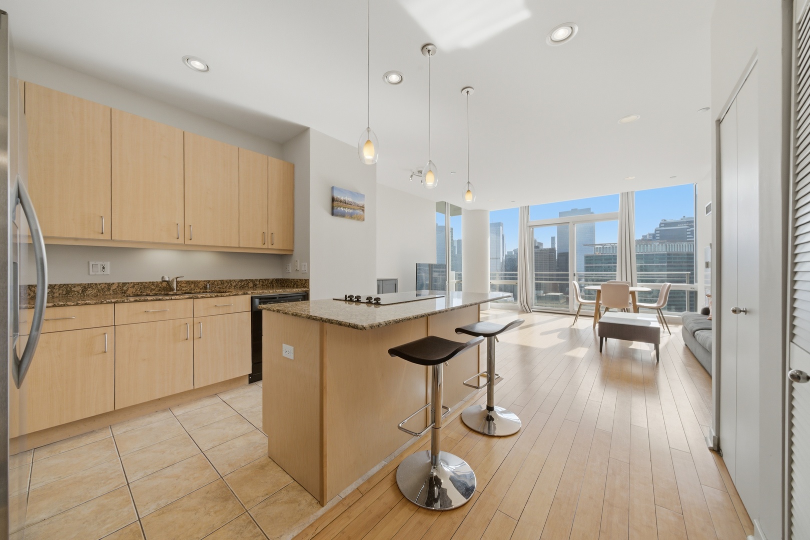 737 W Washington Boulevard 3406