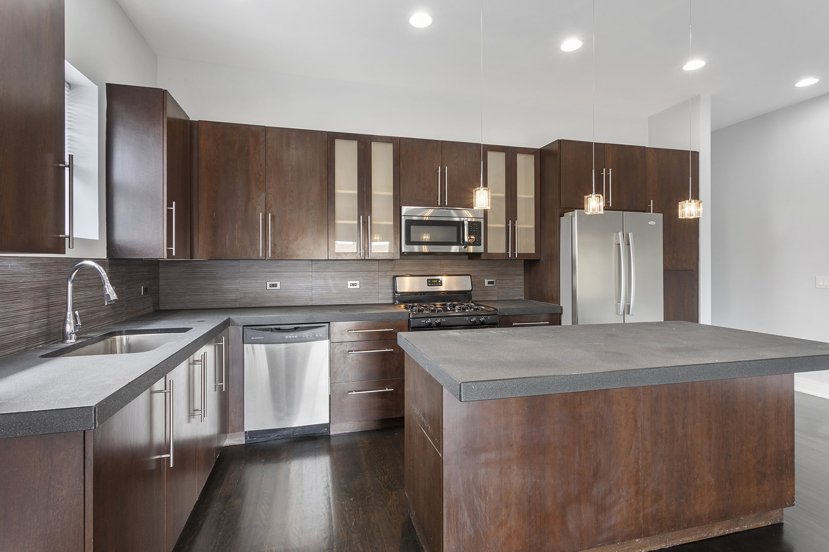 1412 W Morse Avenue 5D