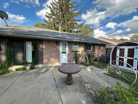 Tiny photo for 735 Geneva Avenue, Romeoville, IL 60446 (MLS # 12498847)