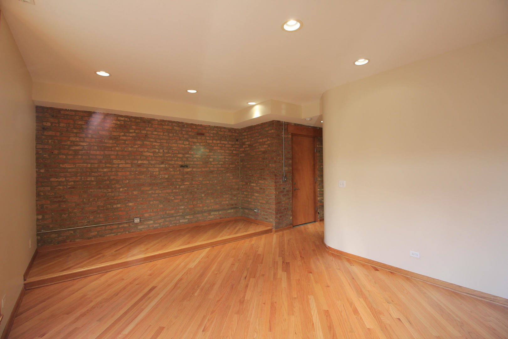 2118 W 35th Street 2
