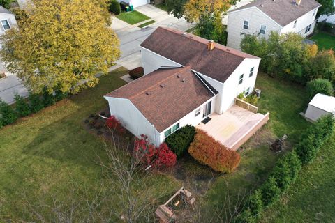 Tiny photo for 1327 Larchmont Drive, Buffalo Grove, IL 60089 (MLS # 12552627)