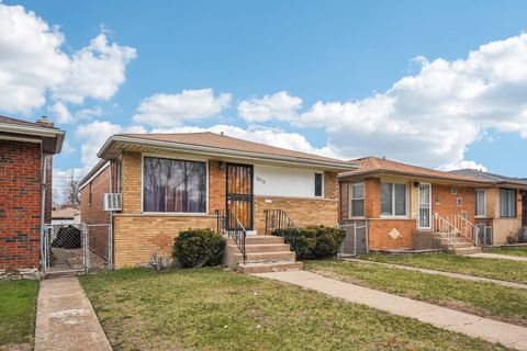 Photo of 2850 E 94th Street, Chicago, IL 60617 (MLS # 12593502)