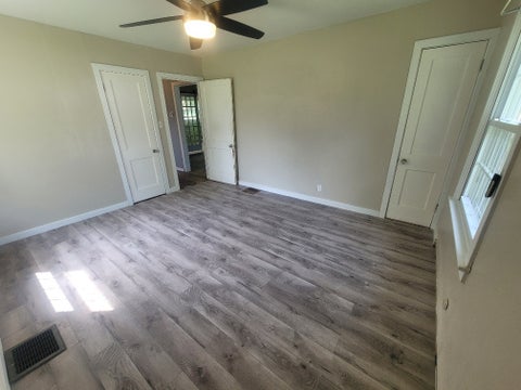 Tiny photo for 901 S Vicksburg Street, Marion, IL 62959 (MLS # 12736521)