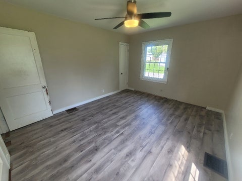 Tiny photo for 901 S Vicksburg Street, Marion, IL 62959 (MLS # 12736521)