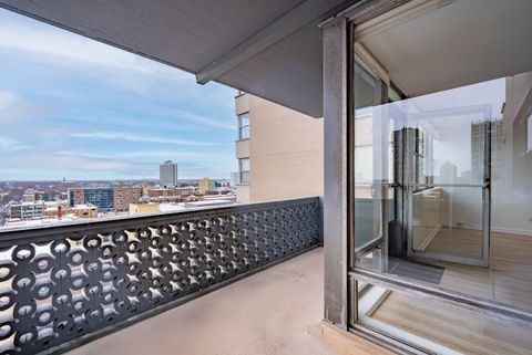 Tiny photo for 6301 N Sheridan Road #14J, Chicago, IL 60660 (MLS # 12567565)