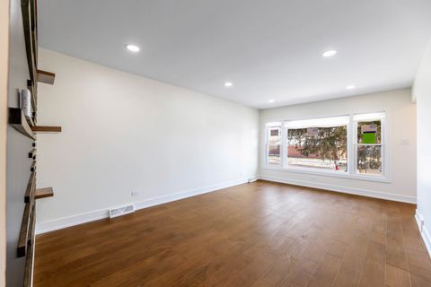 Tiny photo for 14208 Ingleside Avenue, Dolton, IL 60419 (MLS # 12577641)