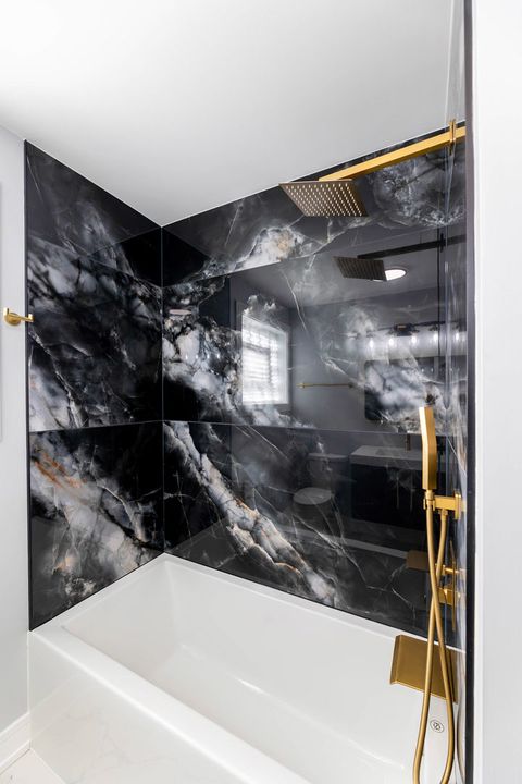 Tiny photo for 14208 Ingleside Avenue, Dolton, IL 60419 (MLS # 12577641)