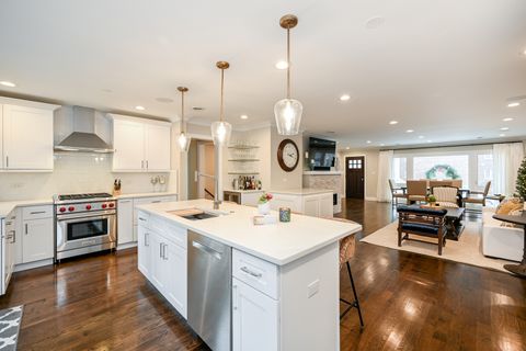 Tiny photo for 530 Anthony Street #530, Glen Ellyn, IL 60137 (MLS # 12494487)