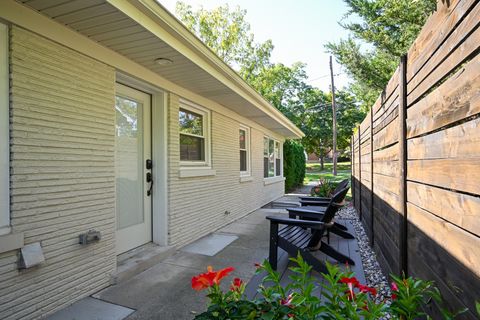 Tiny photo for 530 Anthony Street #530, Glen Ellyn, IL 60137 (MLS # 12494487)