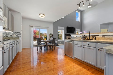 Tiny photo for 9 Lake Plumleigh Court, Algonquin, IL 60102 (MLS # 12679095)