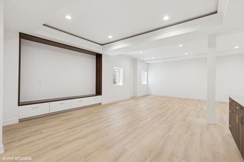Tiny photo for 936 S Mitchell Avenue, Elmhurst, IL 60126 (MLS # 12464152)