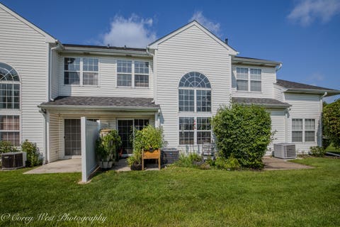 Tiny photo for 22 S Barton Trail, Batavia, IL 60510 (MLS # 12717254)