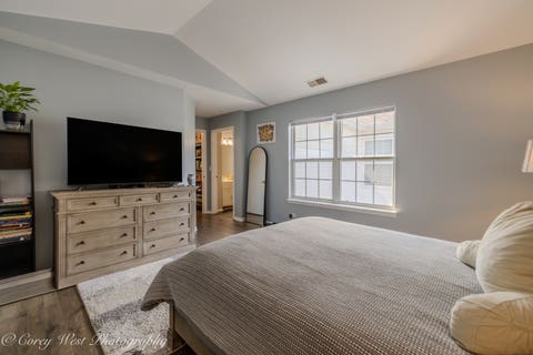 Tiny photo for 22 S Barton Trail, Batavia, IL 60510 (MLS # 12717254)