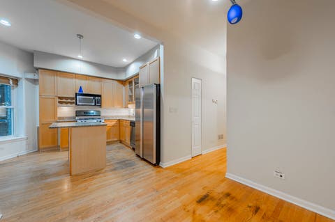 Tiny photo for 1017 W DAKIN Avenue #1, Chicago, IL 60613 (MLS # 12737580)