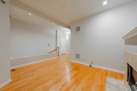 Tiny photo for 1017 W DAKIN Avenue #1, Chicago, IL 60613 (MLS # 12737580)