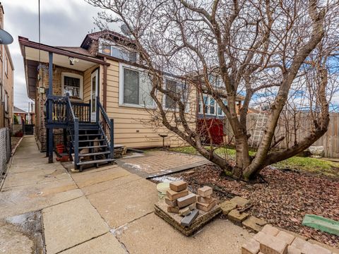 Tiny photo for 5248 W Wellington Avenue, Chicago, IL 60641 (MLS # 12554277)