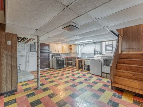 Tiny photo for 5248 W Wellington Avenue, Chicago, IL 60641 (MLS # 12554277)