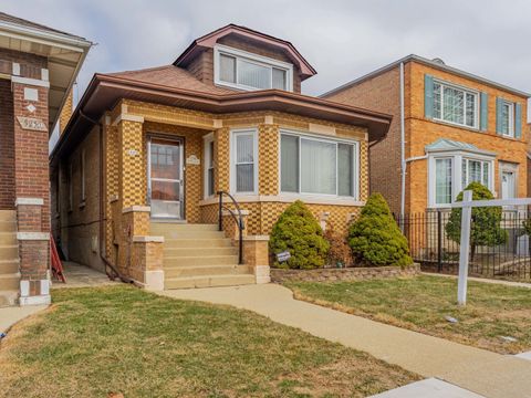Photo of 5248 W Wellington Avenue, Chicago, IL 60641 (MLS # 12554277)