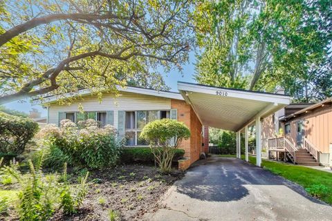 Photo of 9010 Samoset Trail, Skokie, IL 60076 (MLS # 12589650)
