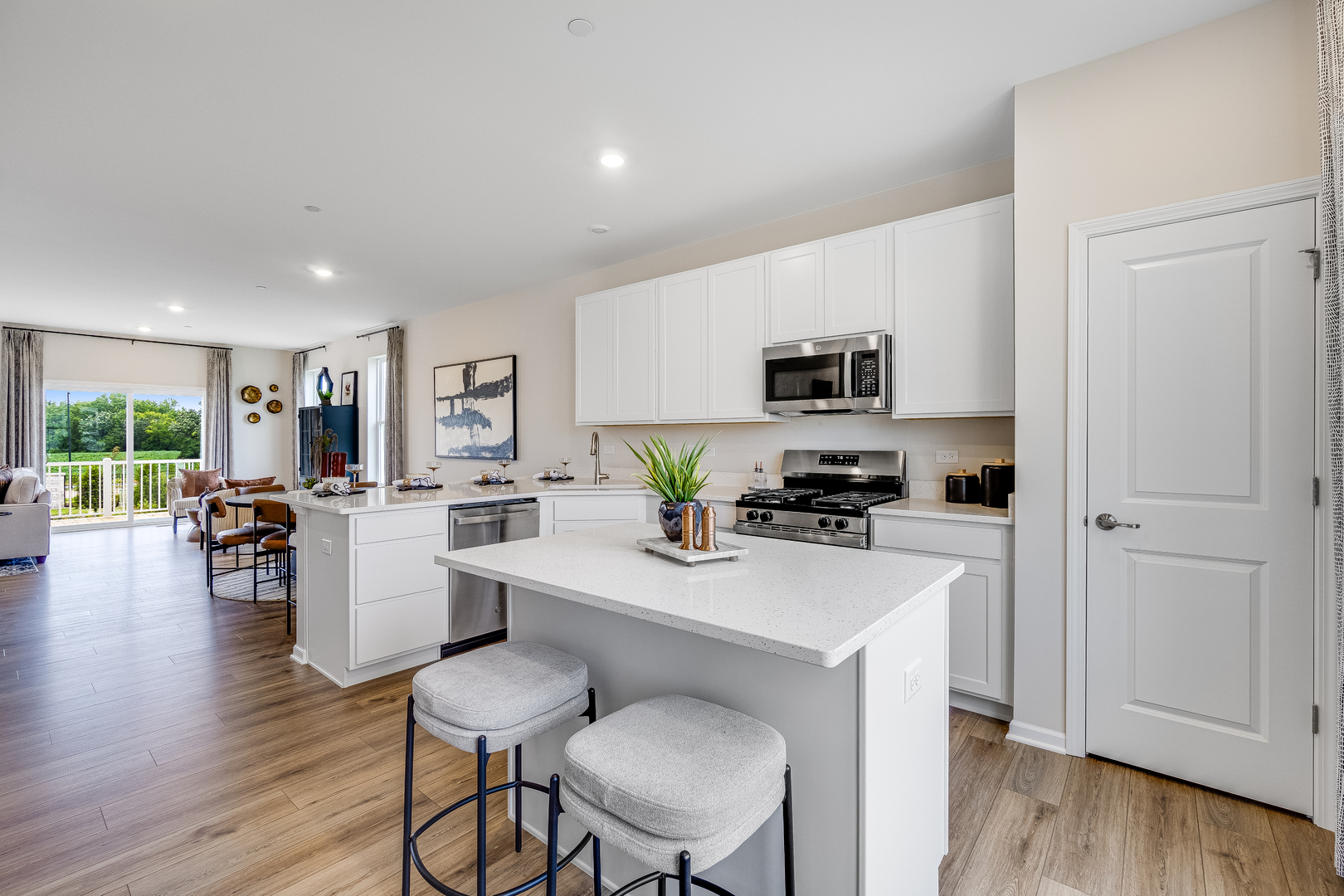 411 Red Oak Circle