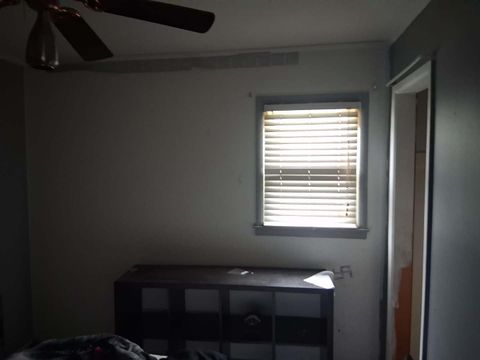 Tiny photo for 905 N Wesley Street, Springfield, IL 62702 (MLS # 12597089)