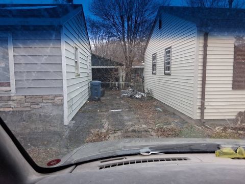 Tiny photo for 905 N Wesley Street, Springfield, IL 62702 (MLS # 12597089)