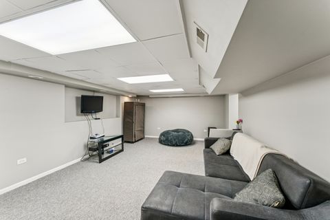 Tiny photo for 1426 W Sapphire Drive, Hoffman Estates, IL 60192 (MLS # 12607584)