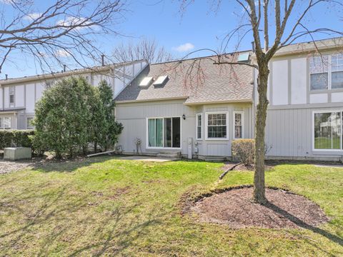 Tiny photo for 1426 W Sapphire Drive, Hoffman Estates, IL 60192 (MLS # 12607584)