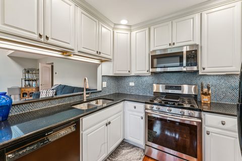 Tiny photo for 1426 W Sapphire Drive, Hoffman Estates, IL 60192 (MLS # 12607584)