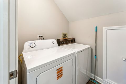 Tiny photo for 1426 W Sapphire Drive, Hoffman Estates, IL 60192 (MLS # 12607584)